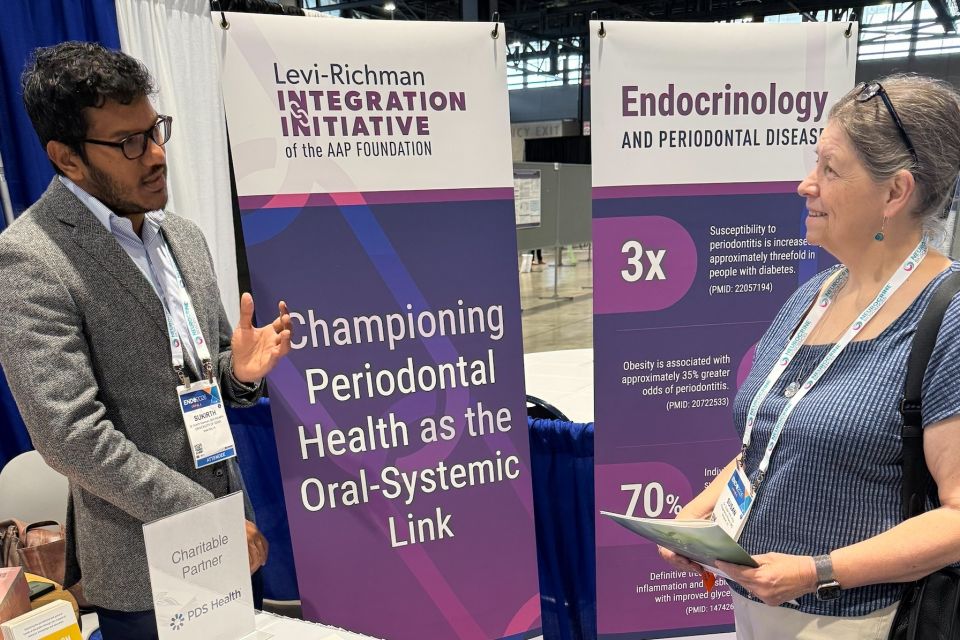 Sukirth Ganesan, BDS, PhD, advocates for periodontal health at endocrinology conference.